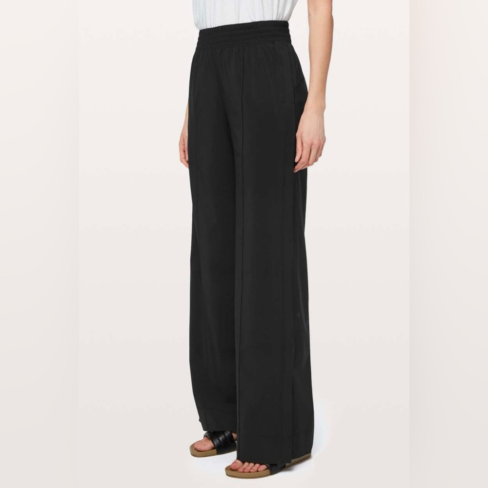 Lululemon Wanderer Wide Leg Pant, 8